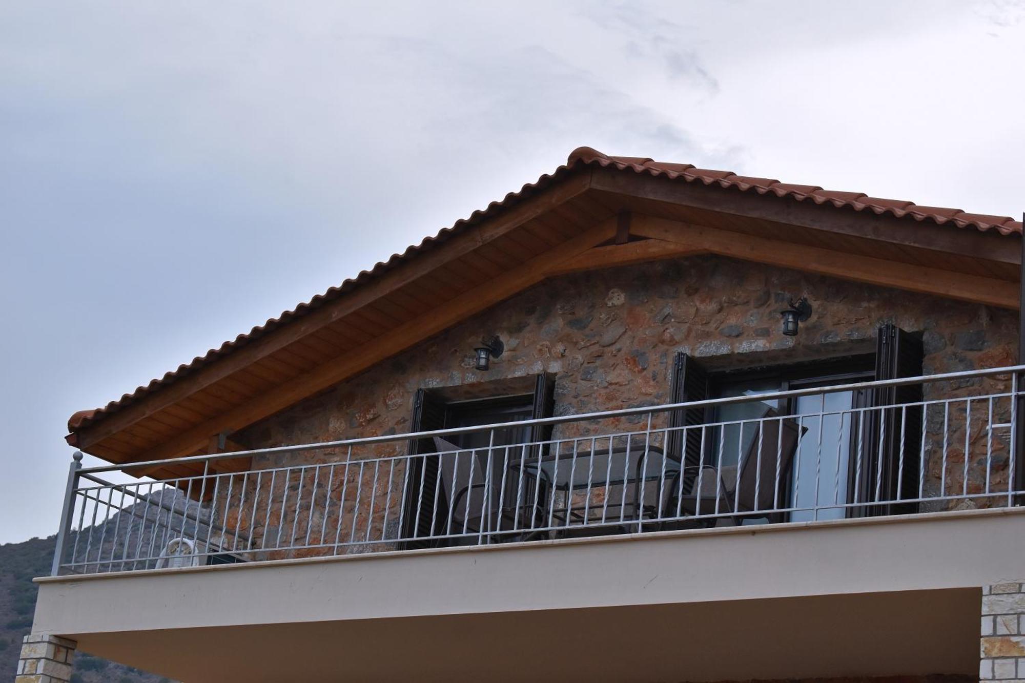 Villa In The Olive Trees Galaxidi Bilik gambar